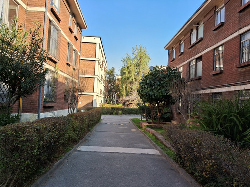 Departamento En Ñuñoa 4 Dormitorios Y 2 Baños