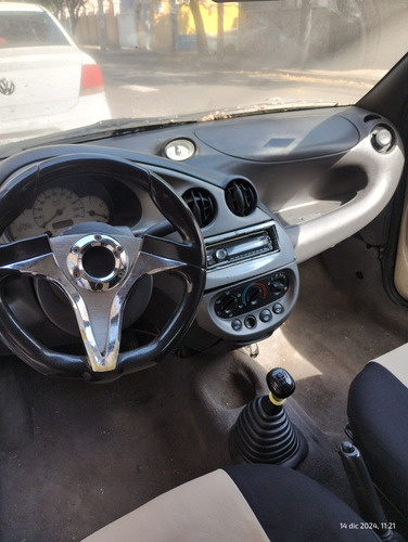 Ford Ka 2006, Color Beige, Dos Puertas, Buena Funcionalidad
