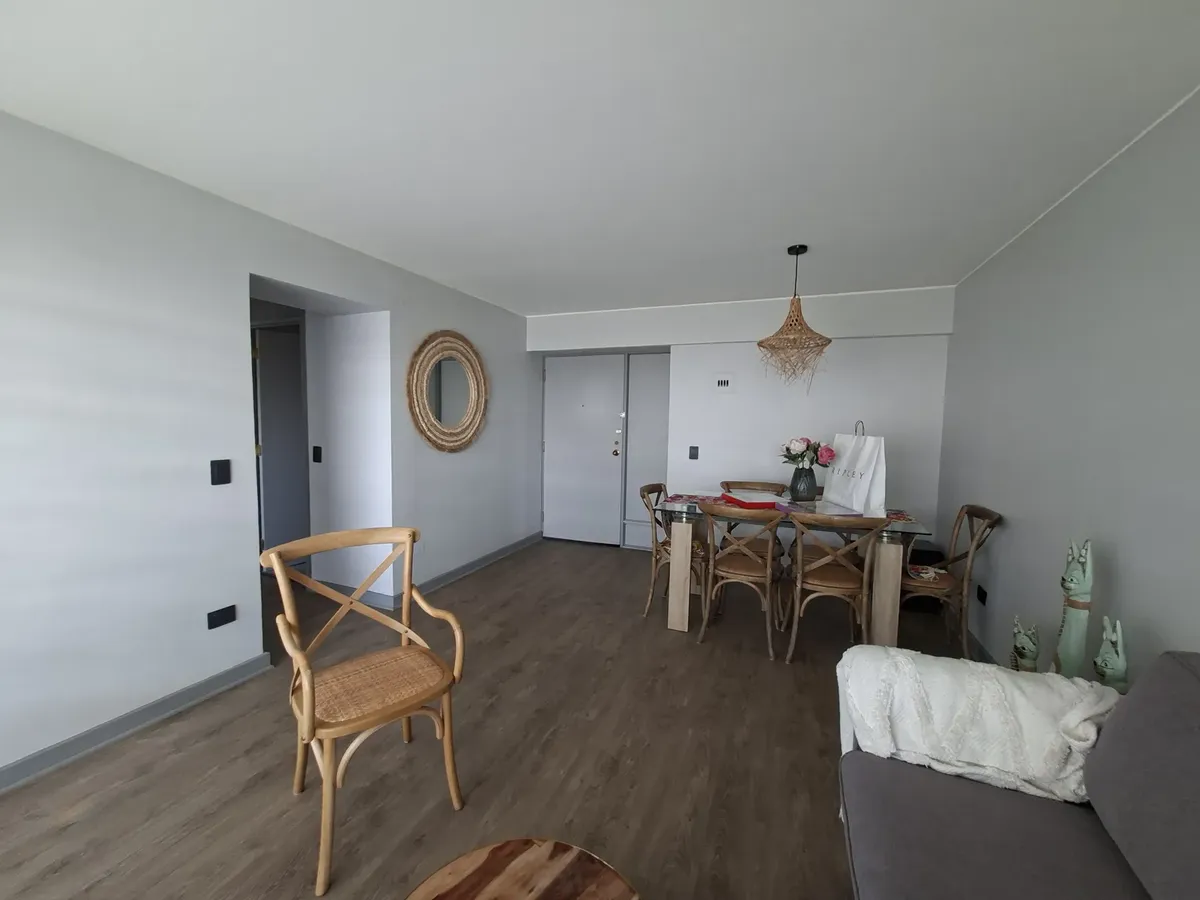 Imagen 3 de 27 de Vende Dpto En 8 Norte Y San Martin Amoblado. Conversable!!