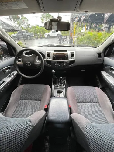 Toyota Hilux 2.7 Imv 4x4