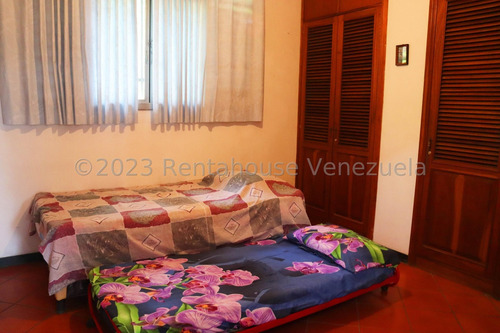 Se Vende Casa Con Potencial Baruta Yf