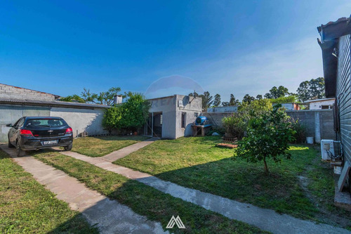 Venta Cabaña 3 Dormitorios Y Depósito En Pando