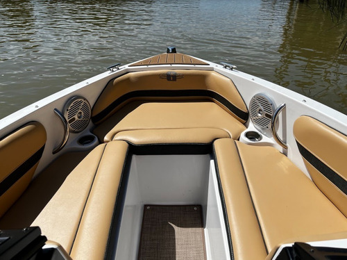 Imagen 7 de 15 de Lancha Geuna F170 Wakeedition Con Mercury 90hp 4 Tiempos