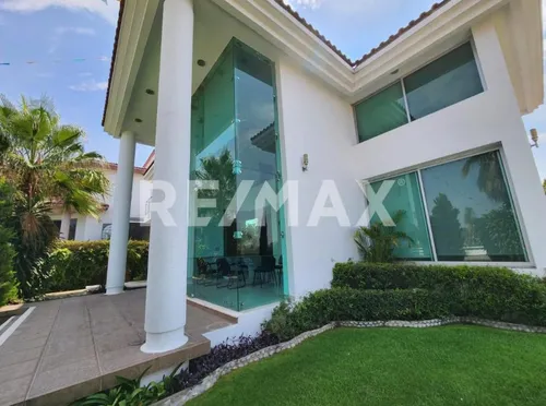 Casa En Venta En Morelos, Fraccionamiento Lomas De Cocoyoc