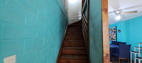 Se Vende Casa Con Amplio Patio En Huechuraba