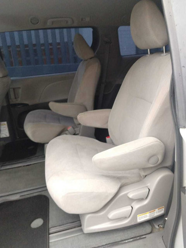 Toyota Sienna 2017 3.5 Le At