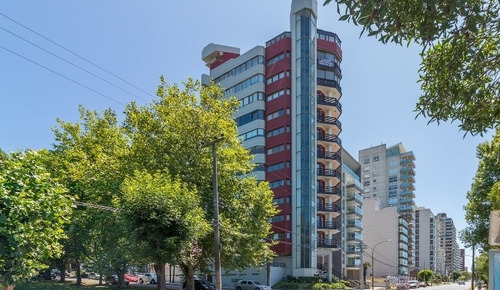 Imagen 2 de 14 de Departamento En Venta En Alem