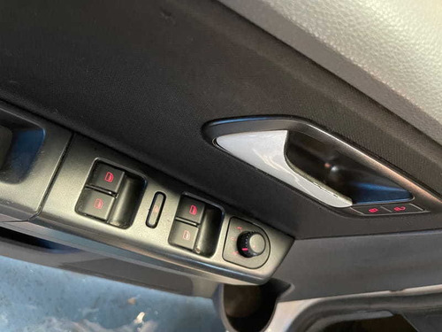 Imagem 10 de 12 de Volkswagen Spacefox Tl Mbv 2019