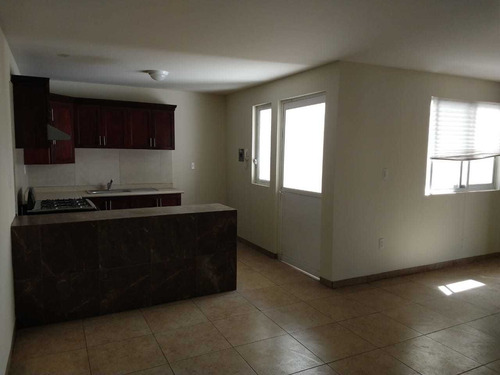 Imagen 21 de 21 de Rento Casa Calle Melitón Balderas Celaya