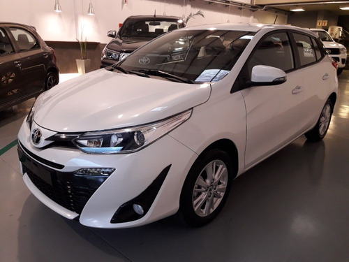 Toyota Yaris 1.5 107cv Xls 5 P My21