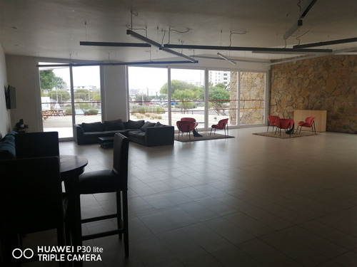 Departamento En Venta De 2 Dorm. En La Serena