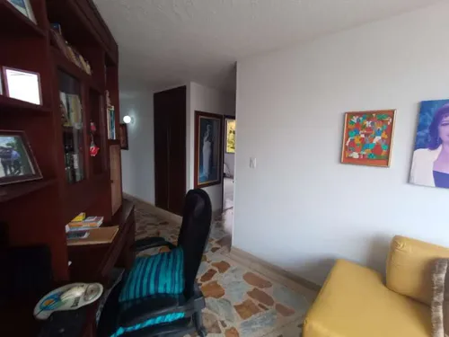 Vendo Amplio Apartamento Al Norte De Cali Barrio Centenario