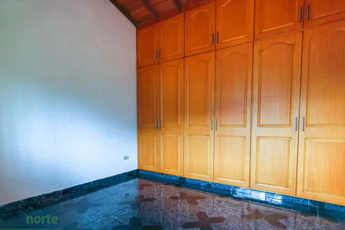 Casa En Venta En Casa De Dos Niveles Estacion Primera. Cod V12850
