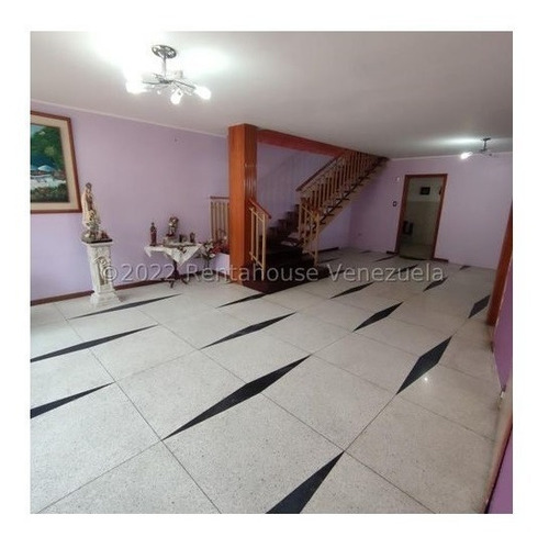Imagen 10 de 15 de Casa En Venta El Marques 22-29002 Wolfgang Liaz 0414-132-24-22 0412-582-01-12