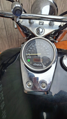 Honda Shadow Vt750