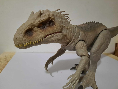 Figura Jurassic World: Indominus Rex Mattel 2020 Funcionando (Usado)