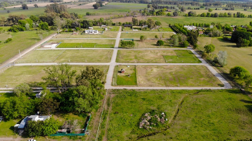 Lotes Lomas De Manzanares, Pilar Barrio Semi Cerrado.