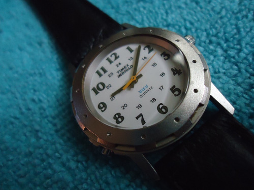 Timex Reloj Retro Para Dama (Usado)