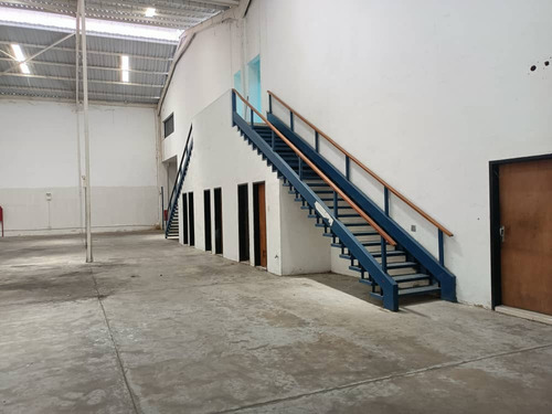 Imagen 13 de 15 de Vende O Alquila Galpon En Conjunto Empresarial Aero Centro Internacional Valencia Fg