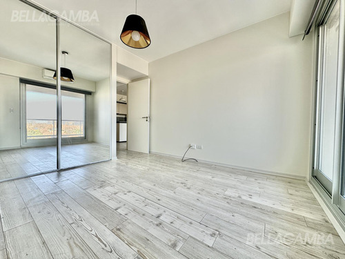 Departamento En Venta - 2 Ambientes Con Cochera Y Baulera Vicente López