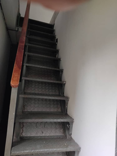Ao Vende Y/o Alquila Local En El C.c Plaza Esmeralda Carabob