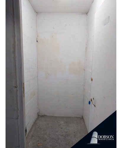 Bodega En Edifico Vicuña Mackenna 1231