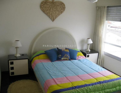 Imagen 10 de 18 de Apartamento En Venta, Península. Oportunidad!!