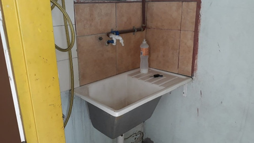 Imagen 5 de 17 de Departamento Tipo Casa En Alquiler En Lanus Este