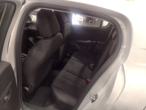 Imagen 7 de 17 de Peugeot 208 New Like 1.2