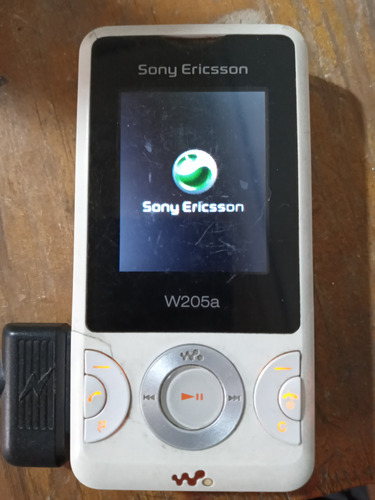 Celular Sony Ericsson W205a Antiguo Colección. Blanco (Usado)