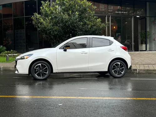 Mazda 2 Grand Touring 2.0 Carbon Edition