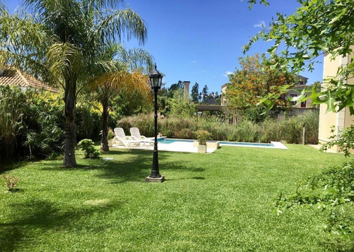 Imagen 5 de 19 de Excelente Casa A La Venta En Campos De Alvarez