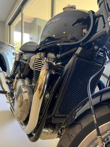 Imagen 14 de 17 de Triumph Thruxton Cafe Racer