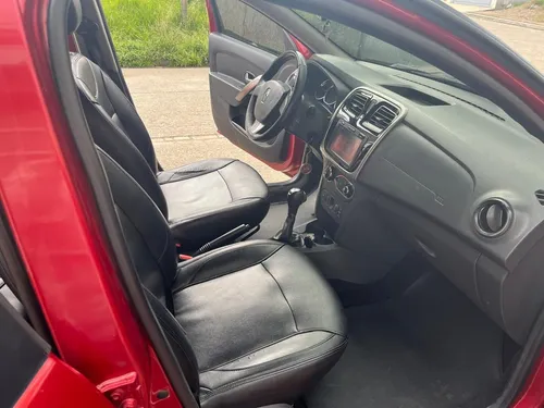Renault Sandero Stepway 1.6 Night & Day