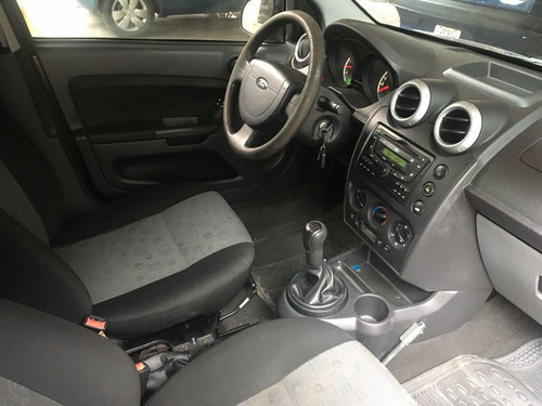Imagen 9 de 11 de Ford Fiesta Move Sincrónico