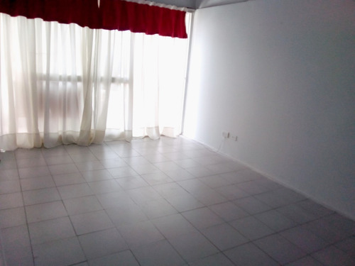Imagen 9 de 14 de Departamento 2 Amb Y Medio Cerca Gcba P.patricios Retazado