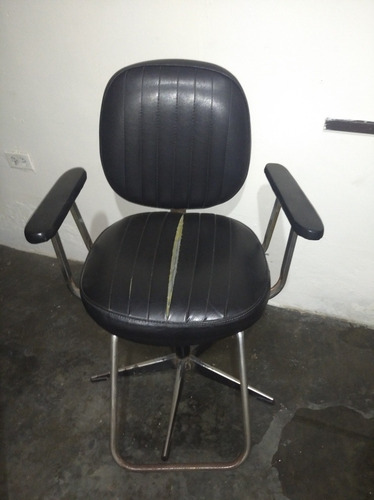 Imagen 2 de 3 de Sillas De Peluqueria
