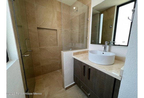 El Refugio Casa De Dos Niveles En Venta Rah5560