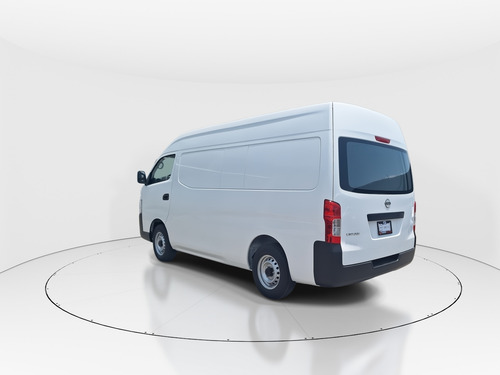 Nissan Urvan 4p Amplia L4/2.5 Man