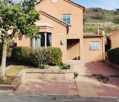 Se Vende Amplia Casa Y Gran Oportunidad De Venta