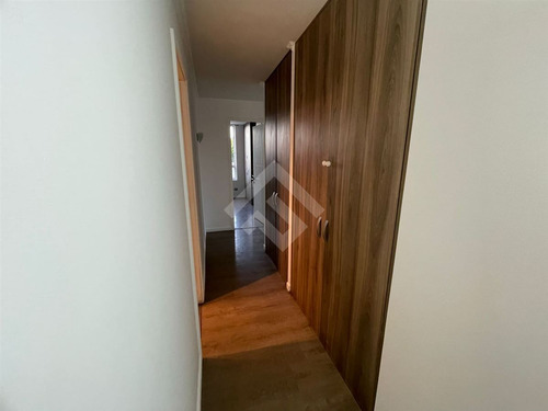 Departamento En Venta De 3 Dorm. En Maipú