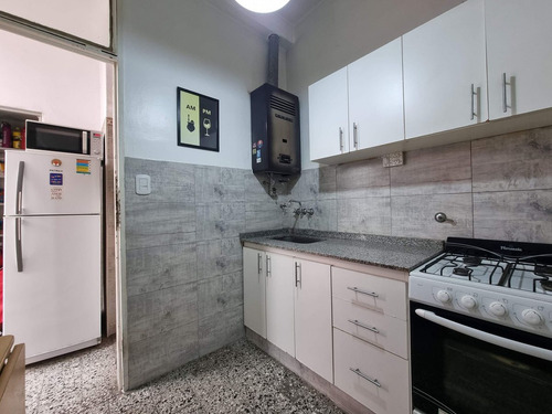 Local A La Calle Venta V Crespo Con Vivienda Renta