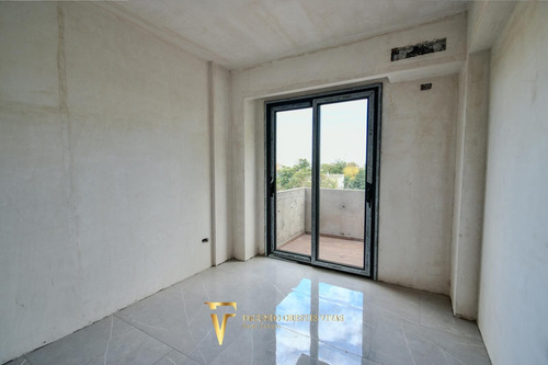 Venta Mataderos Departamento 4 Ambientes Balcon Categoría