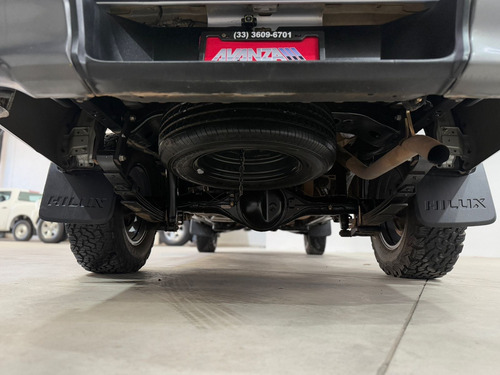 Toyota Hilux 2.7 Cabina Sencilla Mt