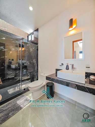 Casa Sola Con Alberca Climatizada, Brisas, 3 Recámaras, 3.5 Baños, 3 Autos, Seguridad 24hrs $6,350,000.00