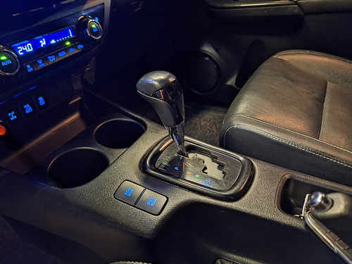 Toyota Hilux Pick-up 2.8 Cd Srx 177cv 4x4 At