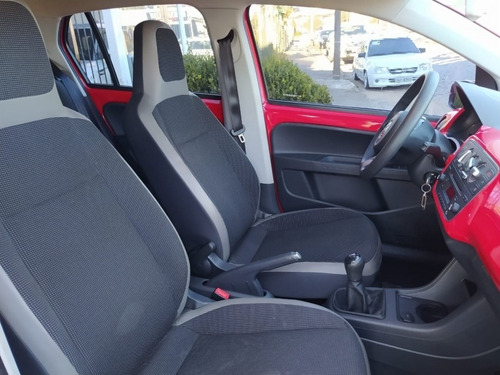 Imagem 11 de 15 de Volkswagen Up 1.0 High 12v