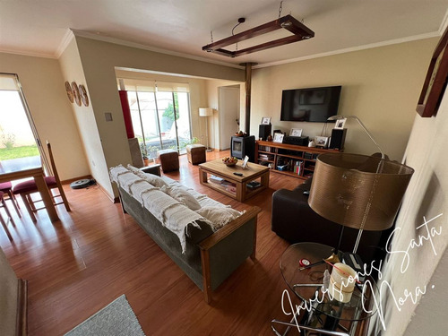 Casa En Venta De 5 Dorm. Peñuelas Coquimbo