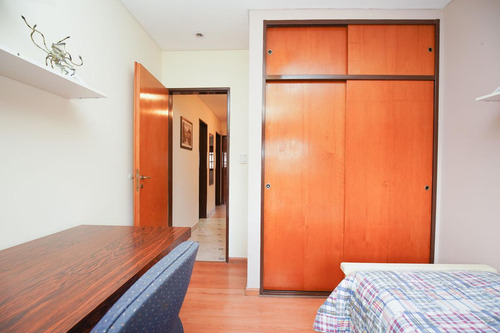 Venta | Amplio Duplex De 3 Dormitorios Playroom. Jardín Propio.