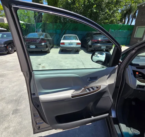Toyota Sienna 3.5 Xle Piel At